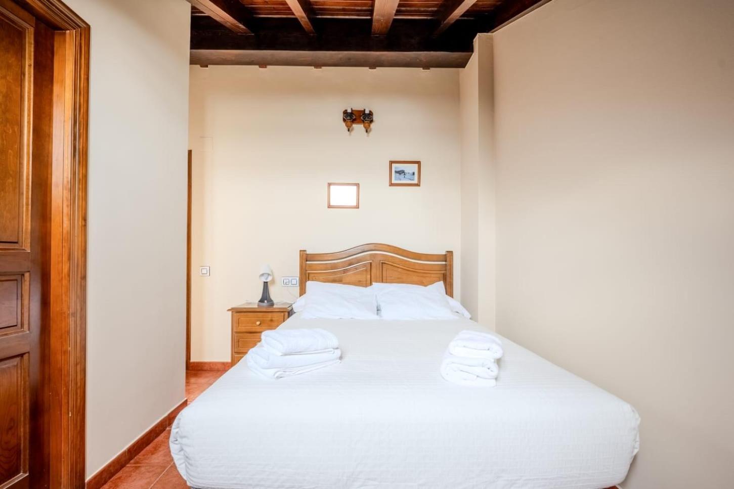Casa De Aldea El Toral